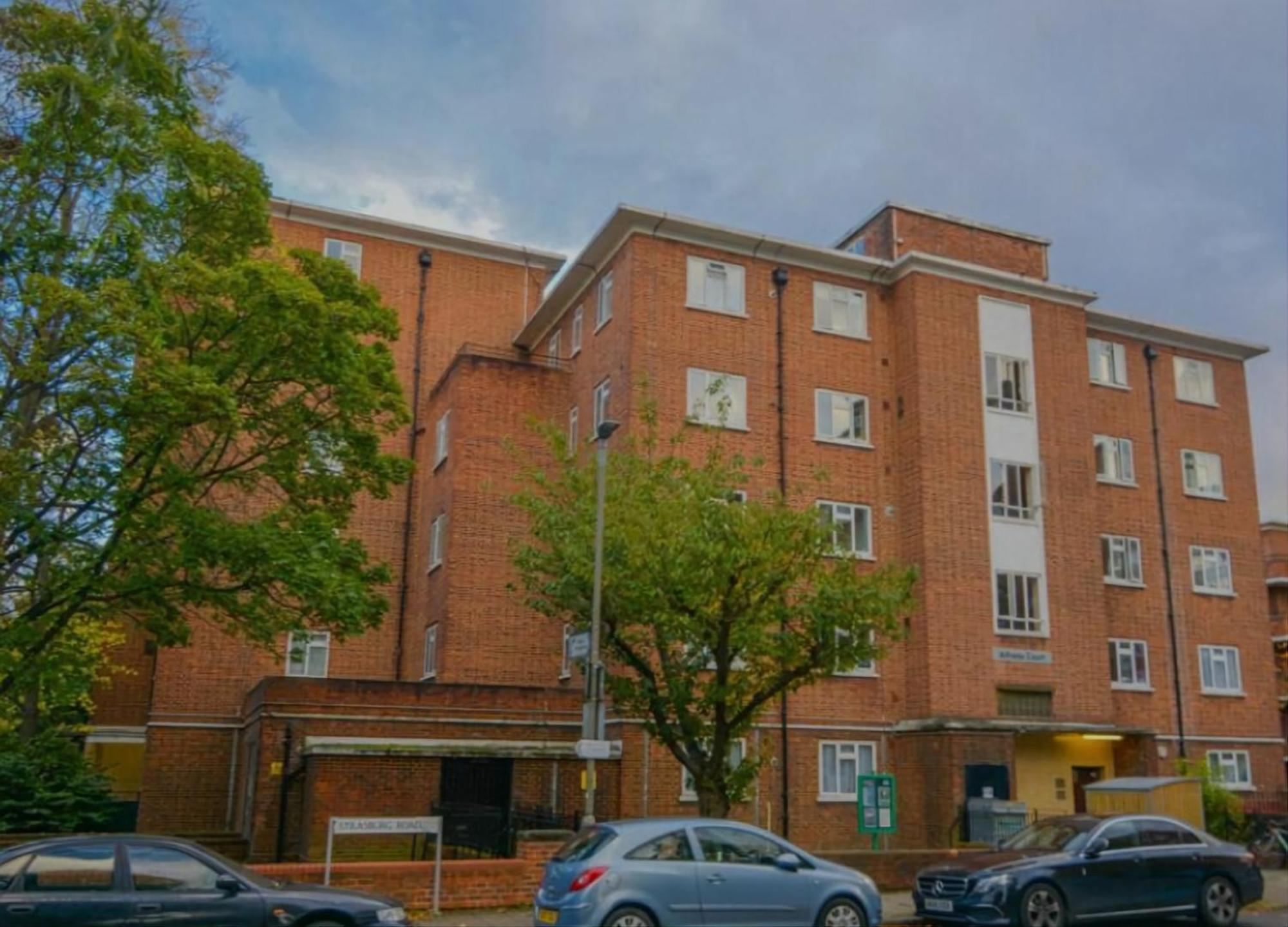 Appartamento Spacious Two Bedroom In Battersea, Free Parking *